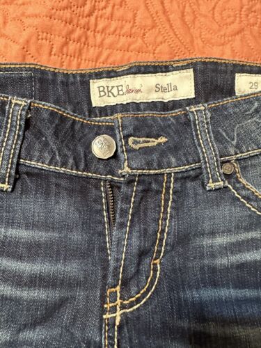 BKE Stella Shorts Women's Size 27 (Actual 29) Distressed Acid Wash Denim Buckle - Image 4