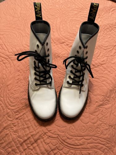 Dr. Martens NEW Doc Martens White Zavala Aw004 Leather Combat Boots Size 7