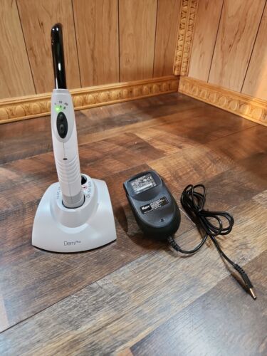 Kerr Demi Plus LED Curing Light great condition