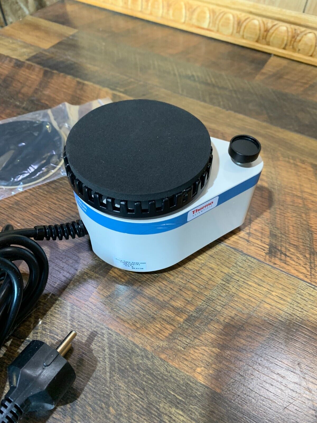 Thermo Scientific M1671033 MaxiMix Vortex Mixer 220V 240V M1671033