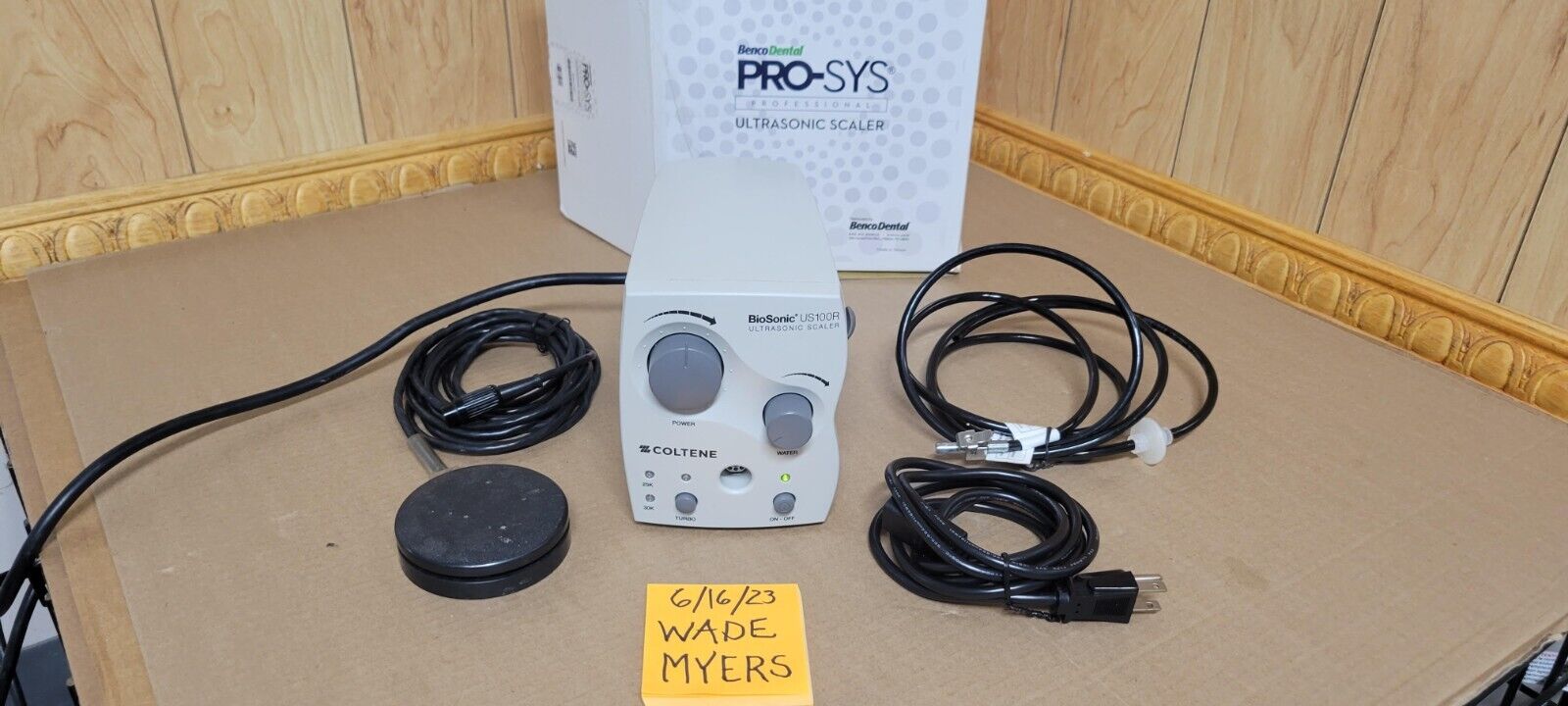 Pre-owned Coltene/Whaledent BIOSONIC US100r Ultra-sonic SCALER