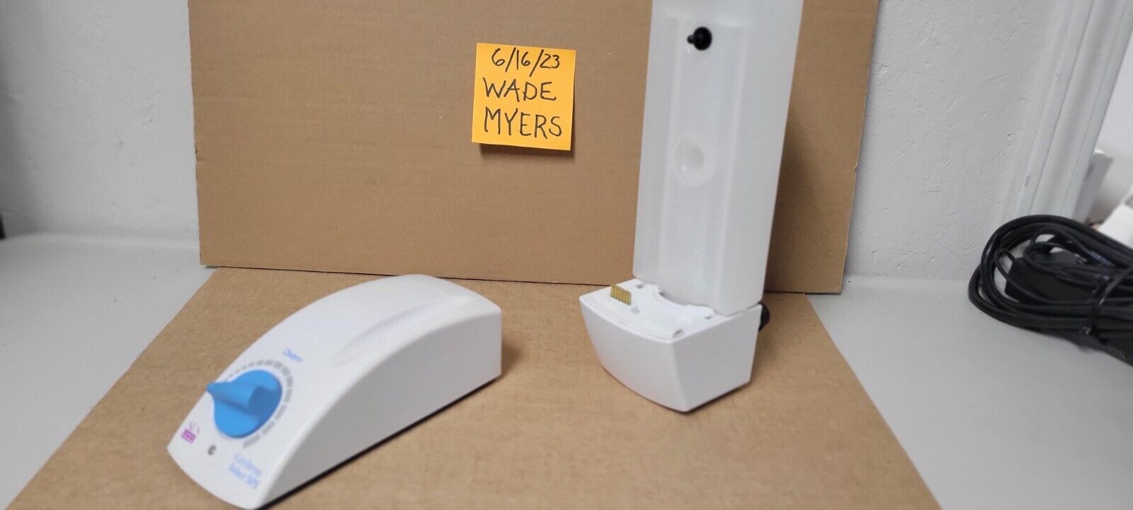 Dentsply Cavitron Select SPS - Gen 124 U/S SCALER w/Reservoir Pump - Gen 123 - Image 3