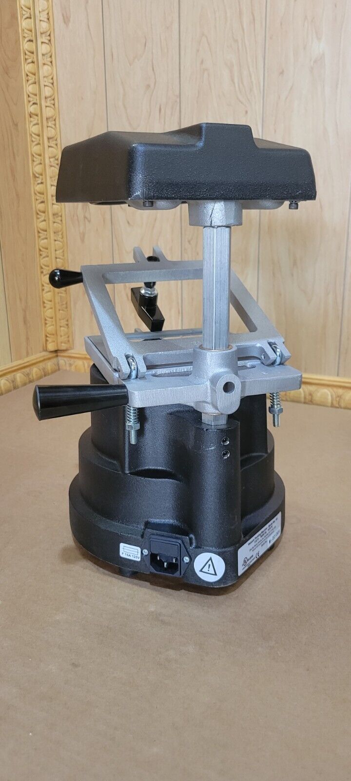 Henry Schein (Slightly Used) VACUUM FORMING MACHINE - Model 101 - Image 6