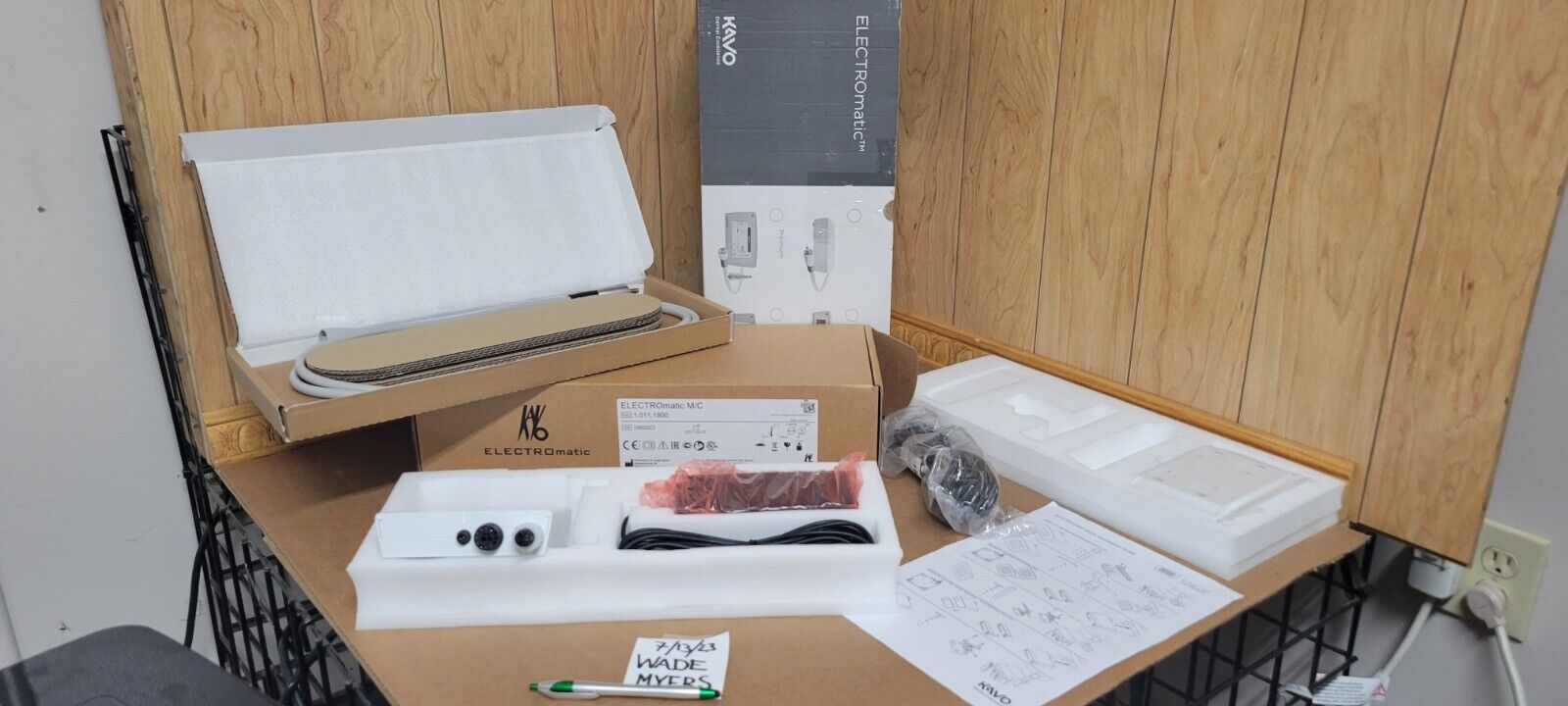 (OPEN-BOX) KaVo ELECTROmatic M/C 1.011.1800 w/COMFORTbase Tubing Electric System