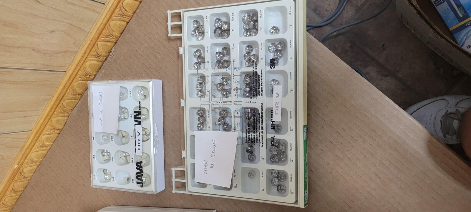 (PRE-OWNED) Lot of 5 CROWN TRAYS - 600 3M + 40 JAVA CROWN DRV - Image 3