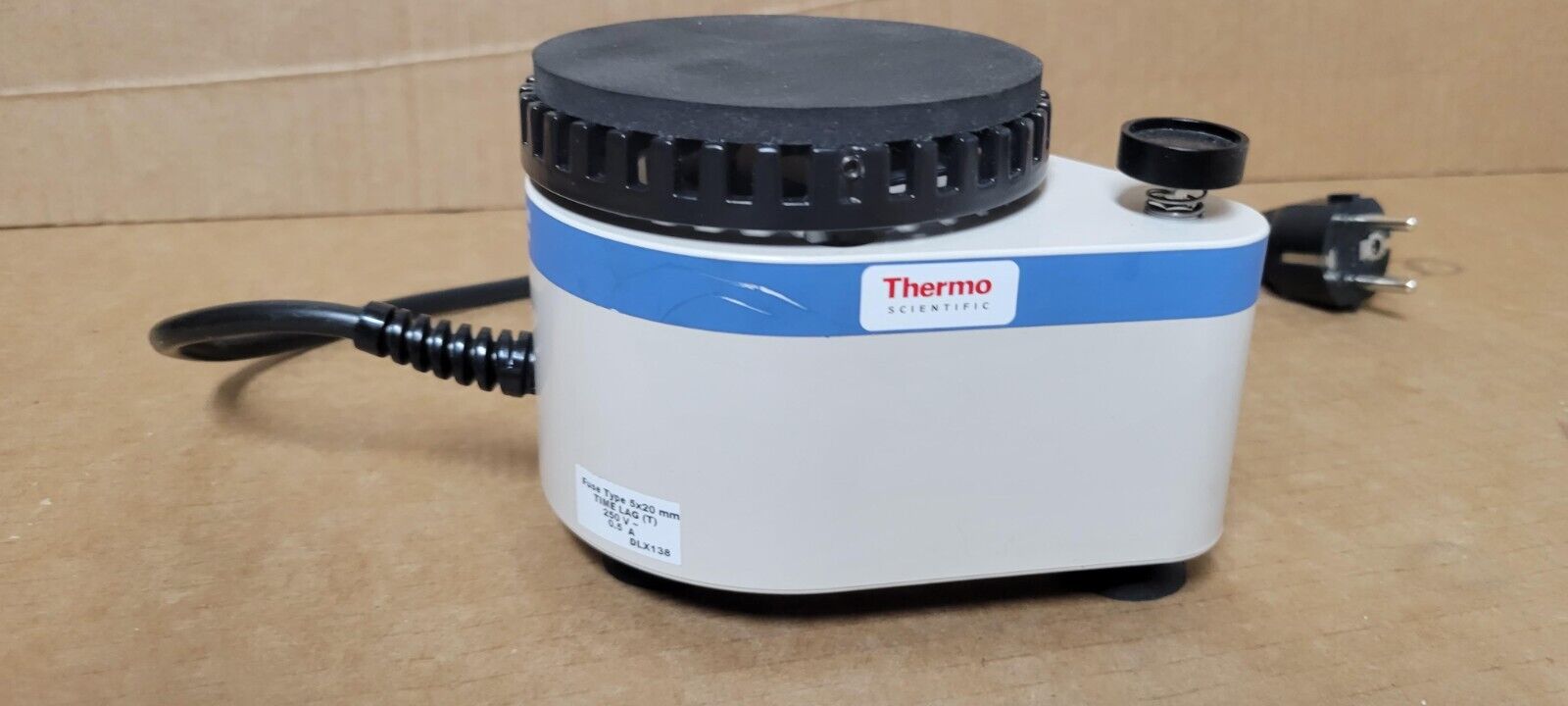 (BRAND NEW) Thermco Fisher Scientific M16710-33 VIBRATOR w/Replacement Pad - Image 3
