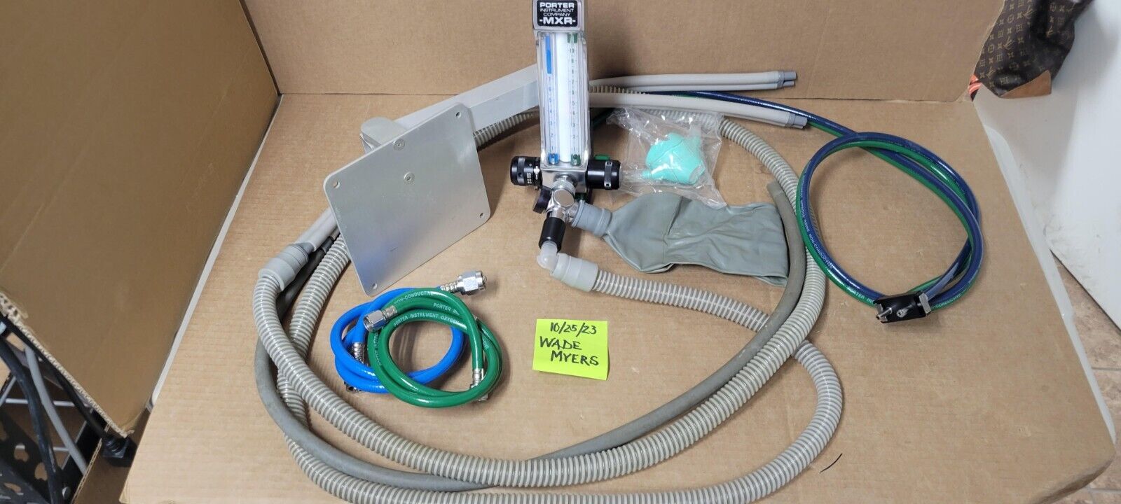 (Pre-owned) Porter MXR 2000 Flow Meter w/ Long Hosing + Wall Mount