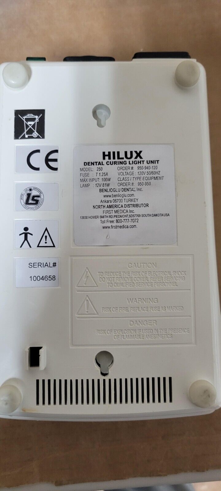 (Pre-owned) HILUX 250 Halogen CURING LIGHT - Image 5