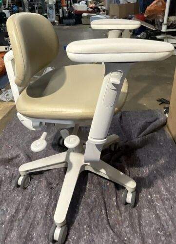 A-Dec Doctors Stool 521 With Swivel Arms - Image 5