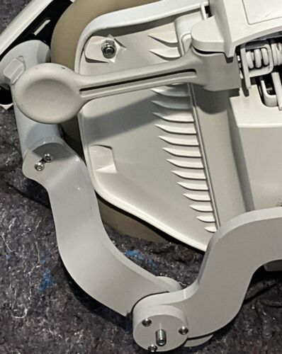 A-Dec Doctors Stool 521 With Swivel Arms - Image 9